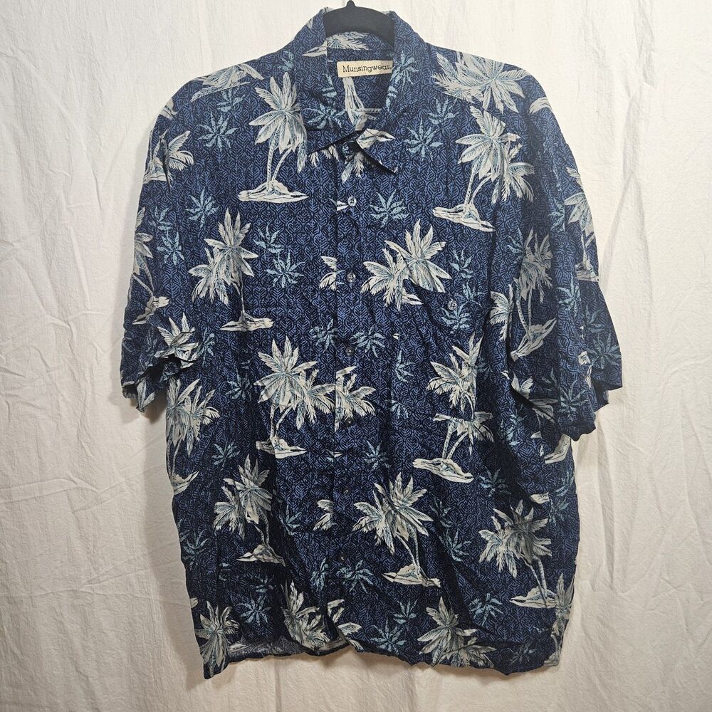 Vintage Munsingwear Hawaiian Shirt Mens L Blue Beach Palm Floral Loud Rayon